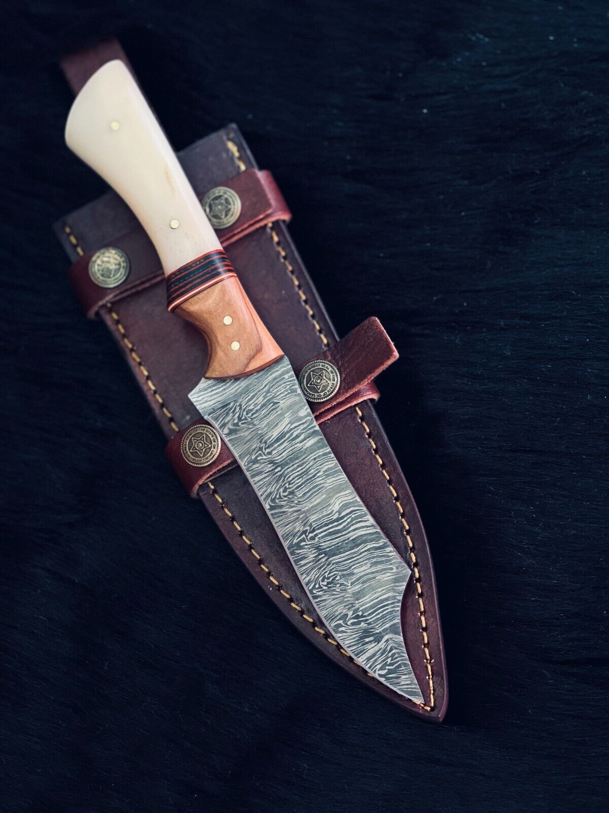 10" Custom Handmade Twist Damascus Bowie Hunting Knife – Camel Bone & Wood Handle