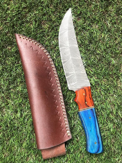 10.5" Handmade Twist Damascus Bowie Knife | Fixed Blade Hunting Knife with Leather Sheath
