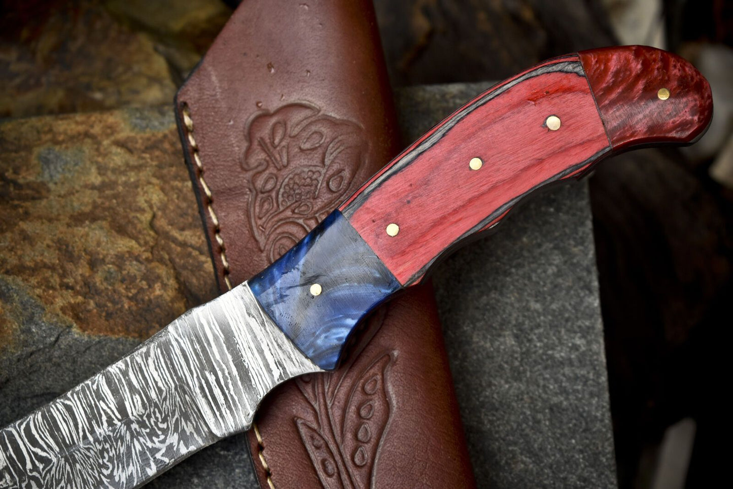 Hot Item Twist Damascus Skinner Knife Hardwood Handle Micarta Bolster Gift Blade
