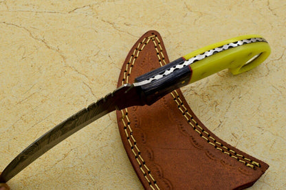 9" Handmade Damascus Karambit Best Karambit Damascus Steel Knife With Wood and Resin Handle