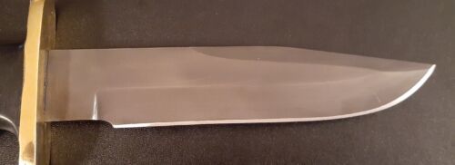 Handmade D2 Steel Hunting Bowie Knife with Micarta Handle