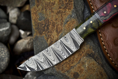 Custom Twist Damascus Skinner Knife with Hardwood Handle – Handmade EDC Fixed Blade