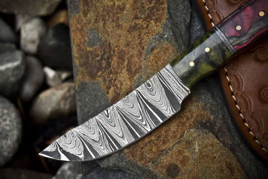 Custom Twist Damascus Skinner Knife with Hardwood Handle – Handmade EDC Fixed Blade