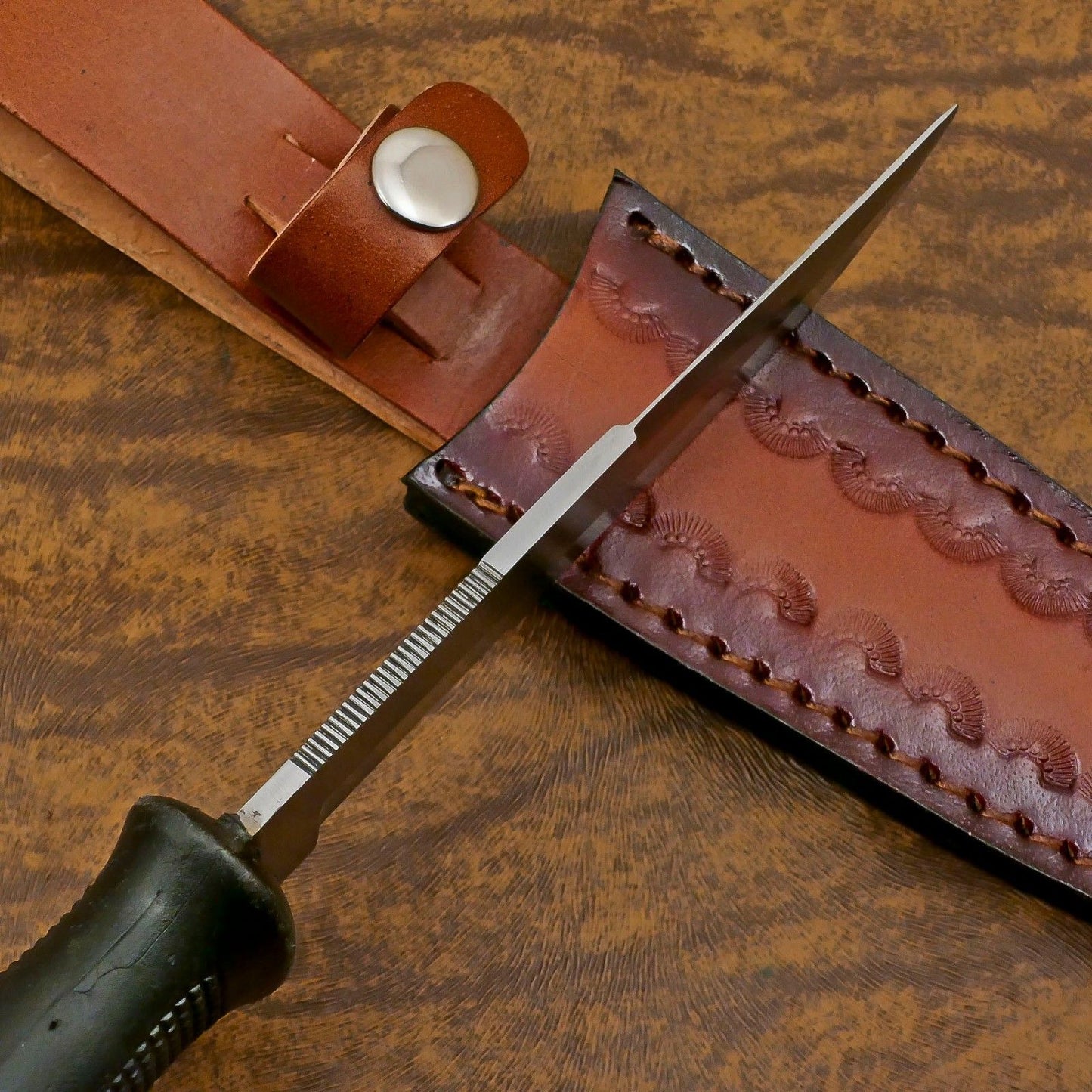 Custom Handmade D2 Steel Bowie Knife – 12-Inch Hunting & Outdoor Blade