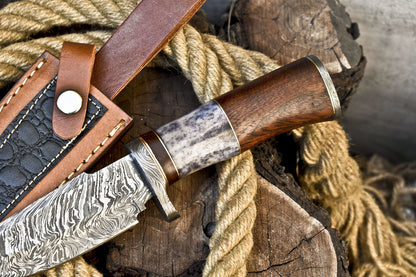 Unique Damascus Steel Skinner Knife Hard Wood Camping Damascus Guard