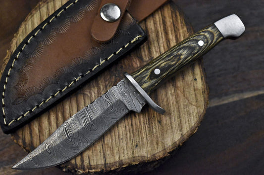 Handmade Twist Damascus Skinner Knife with Hardwood Handle and Steel Guard – Tactical Hunting Blade