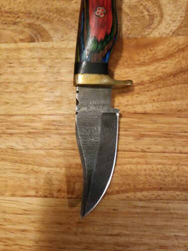 Heritage Forge Twist Damascus Steel Skinner Knife with Hardwood Handle – Custom Handmade Hunting Knife