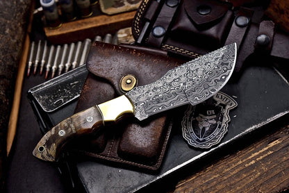 Handmade Damascus Tracker Knife – Sheep Horn Handle Hunting Chopper with Fire Starter, Whetstone & Leather Sheath