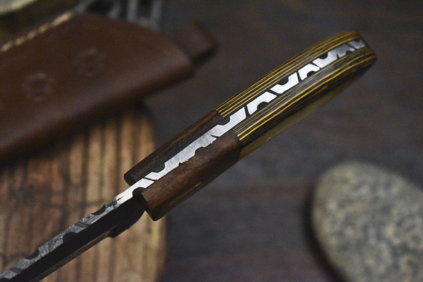 Forged Twist Damascus Skinner Knife with Hardwood Handle and Wooden Bolster – Custom Handmade Hunting Blade
