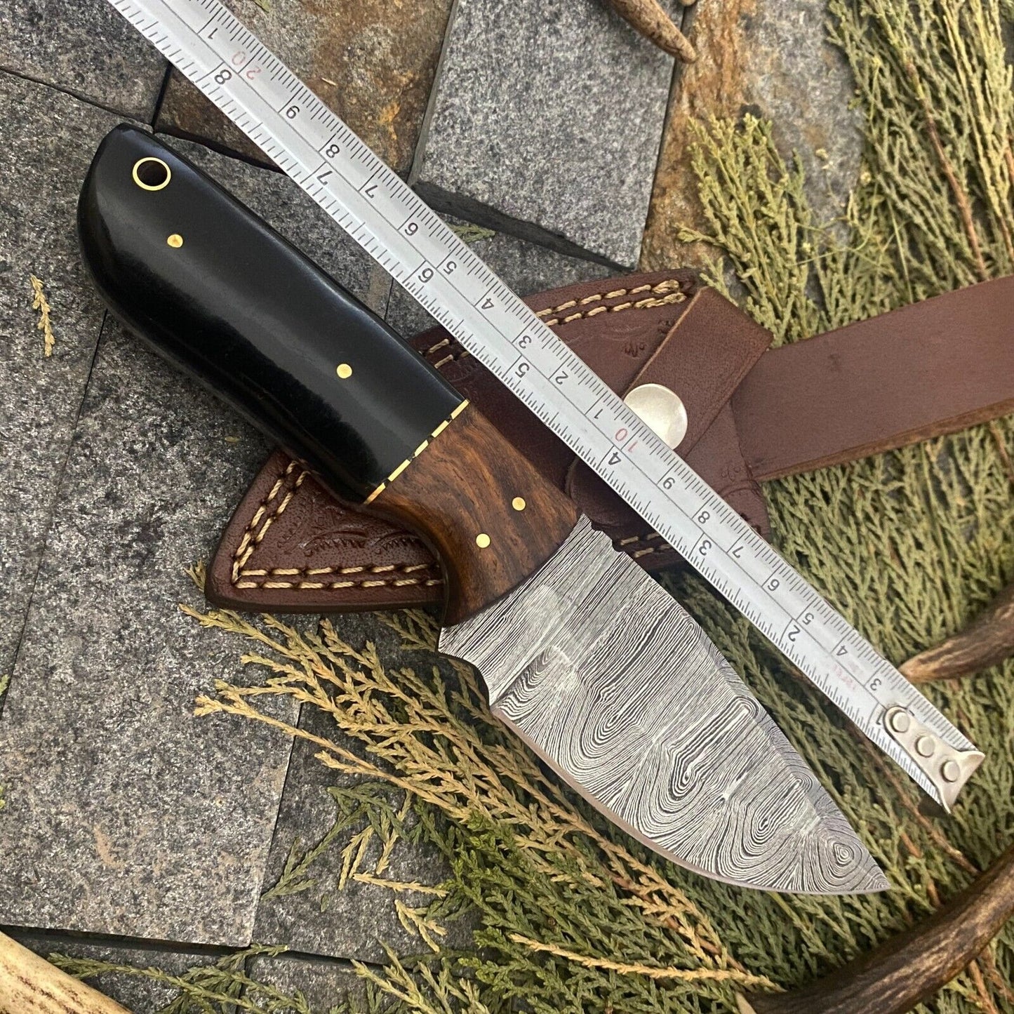 Damascus Steel Bowie Knife with Bull Horn & Wood Handle – 8" EDC Blade