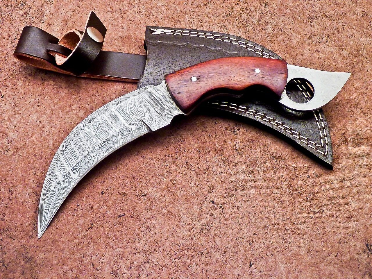 Handmade Damascus Karambit Knife Full Tang Damascus Steel Karambit with Wood Handle