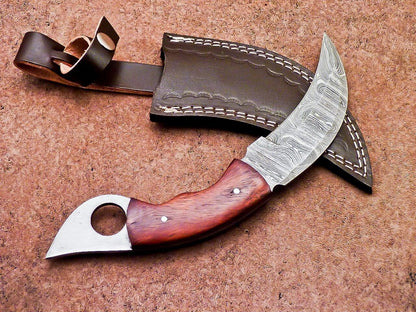 Handmade Damascus Karambit Knife Full Tang Damascus Steel Karambit with Wood Handle