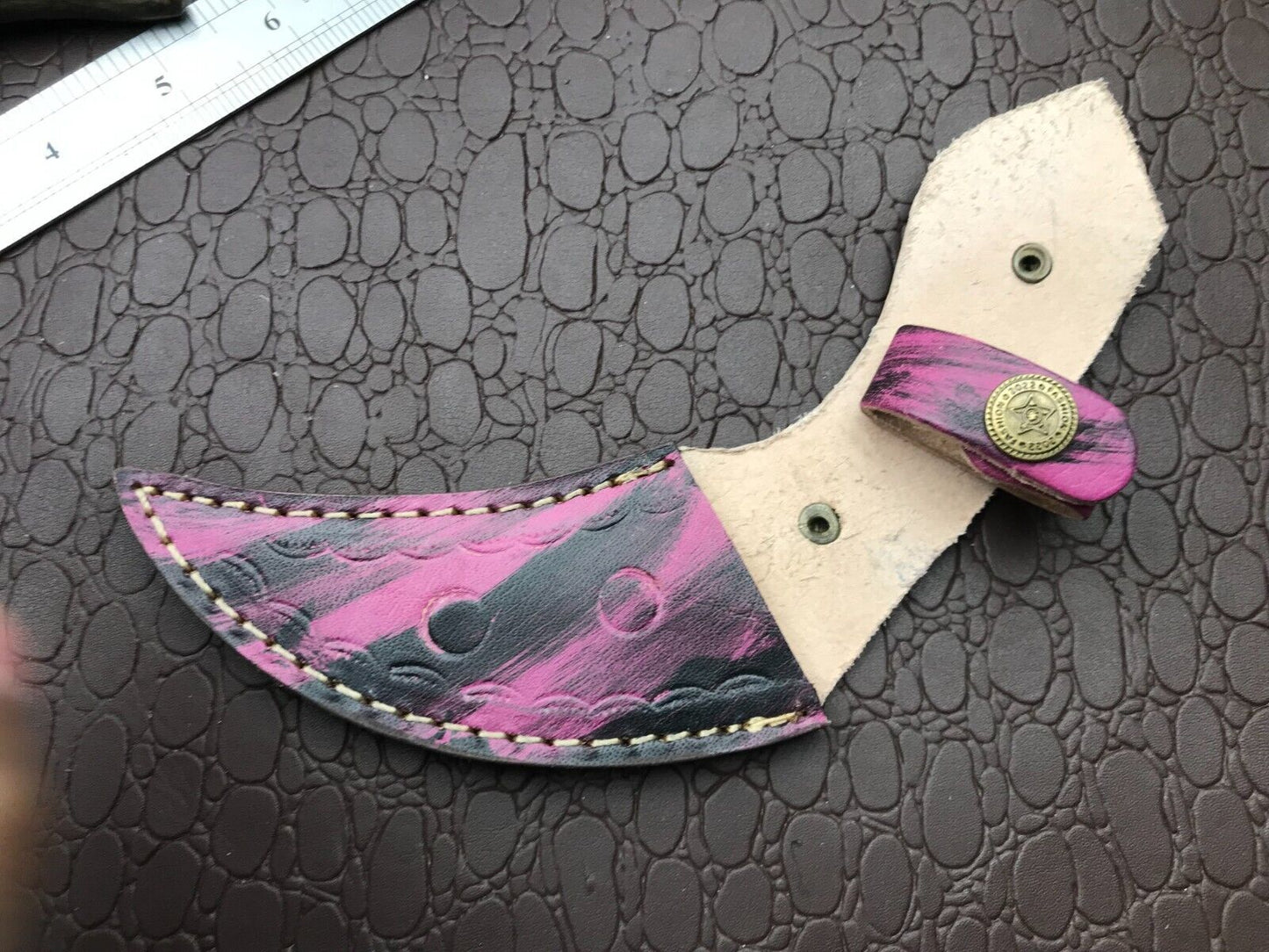 Best 8" Damascus Karambit Knife Full Tang Damascus Steel Karambit with Resin Handle