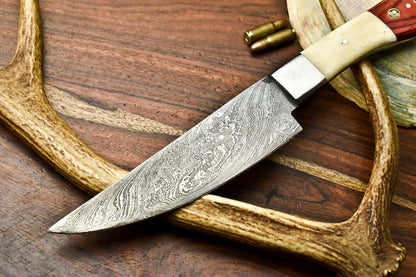 Damascus Steel Chef Knife – Full Tang Kitchen Knife with Camel Bone Handle