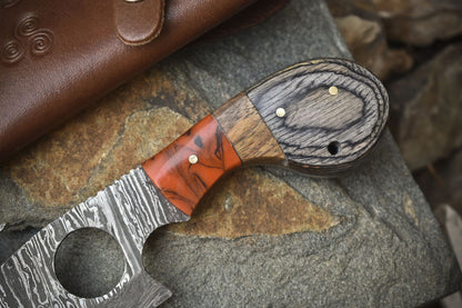 Handmade Twist Damascus Skinner Knife with Gut Hook and Hard Wood Handle – Tactical Fixed Blade Hunting Knife