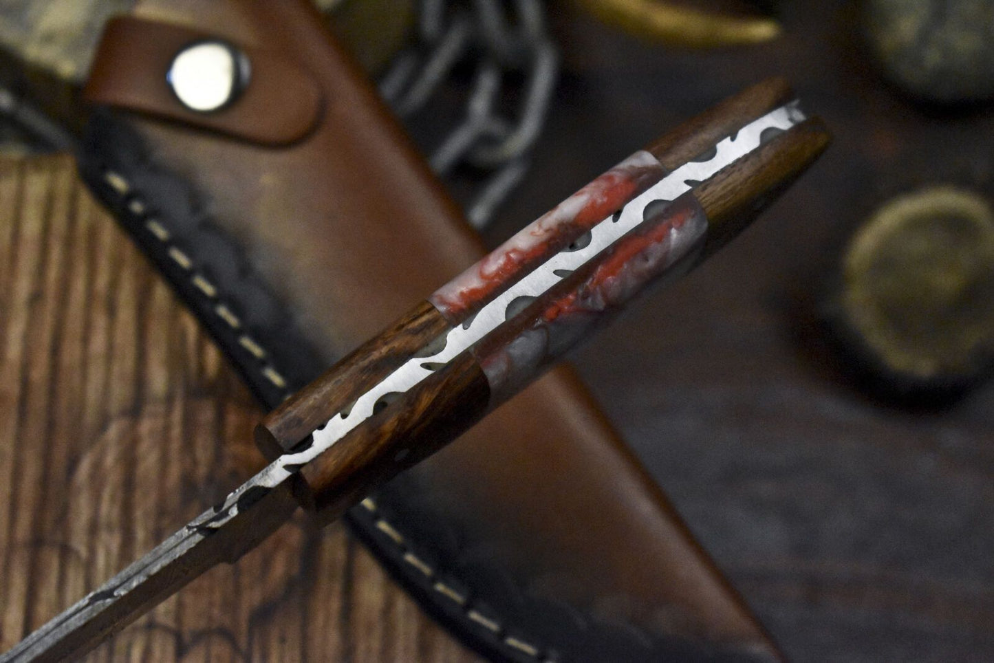 Twist Damascus Skinner Knife with Corain Handle and Wooden Bolster for Hunting