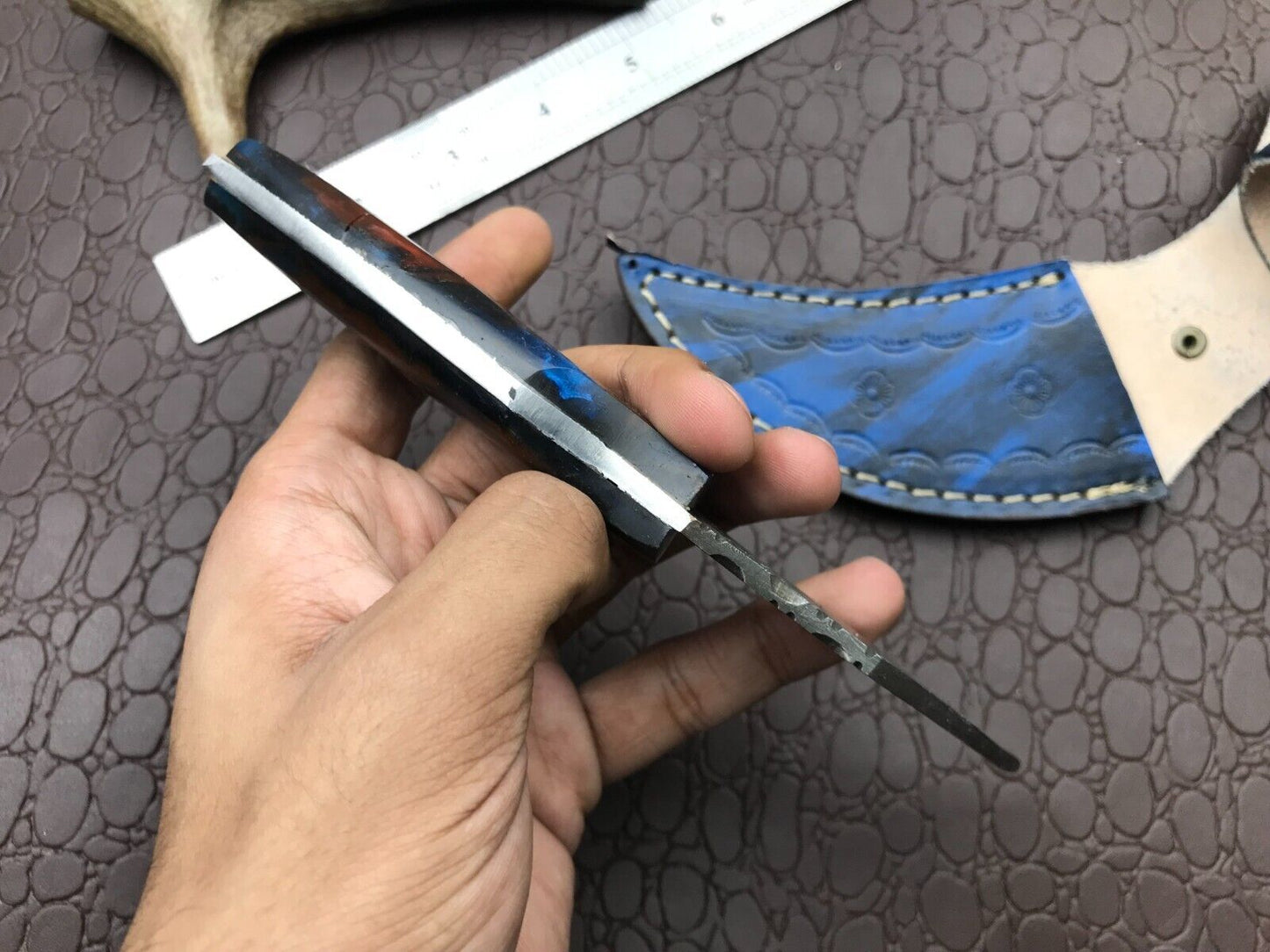 8" Handmade Best Karambit Knife Full Tang Damascus Steel Karambit with Resin Handle