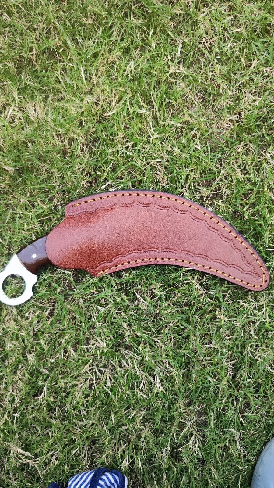 Handmade 9" D2 Steel Karambit Knife Full Tang Fixed Blade Karambit with Wood Handle