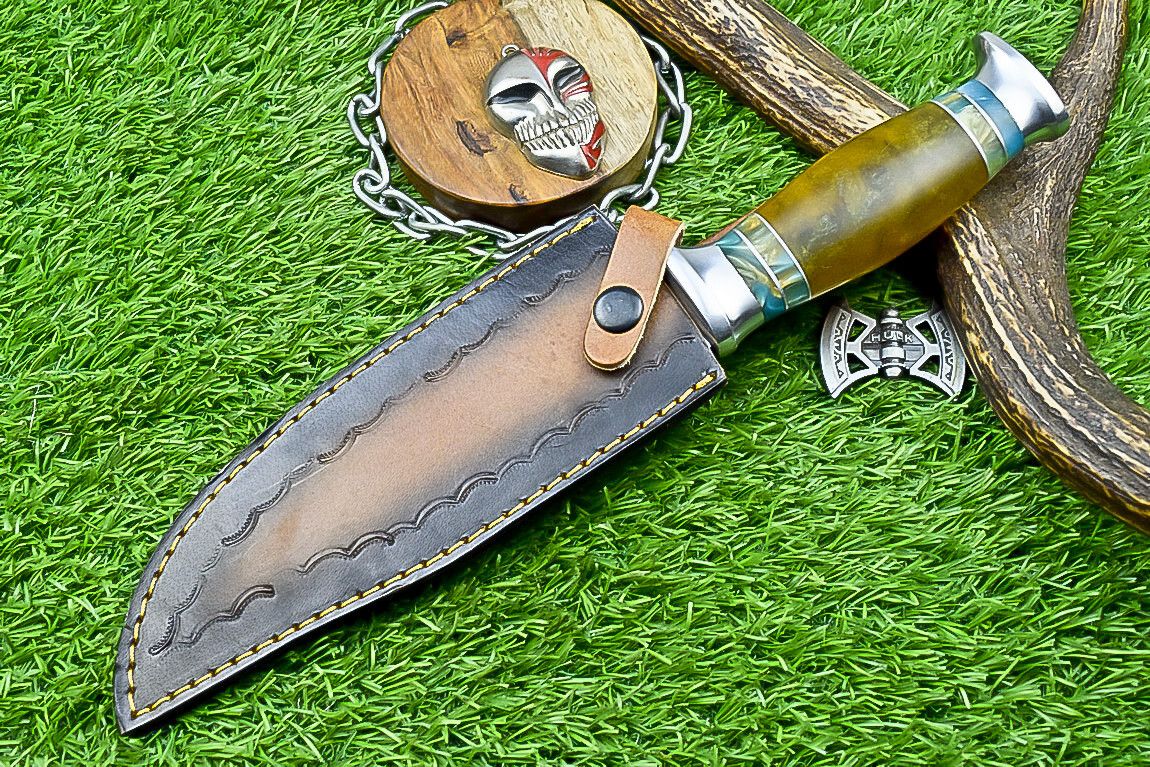 Damascus Steel Bowie Knife –Resin Handle & Leather Sheath