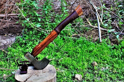 Woodsman Viking Handmade Damascus Steel Tomahawk Hatchet Axe with Rosewood Handle and Leather Sheath