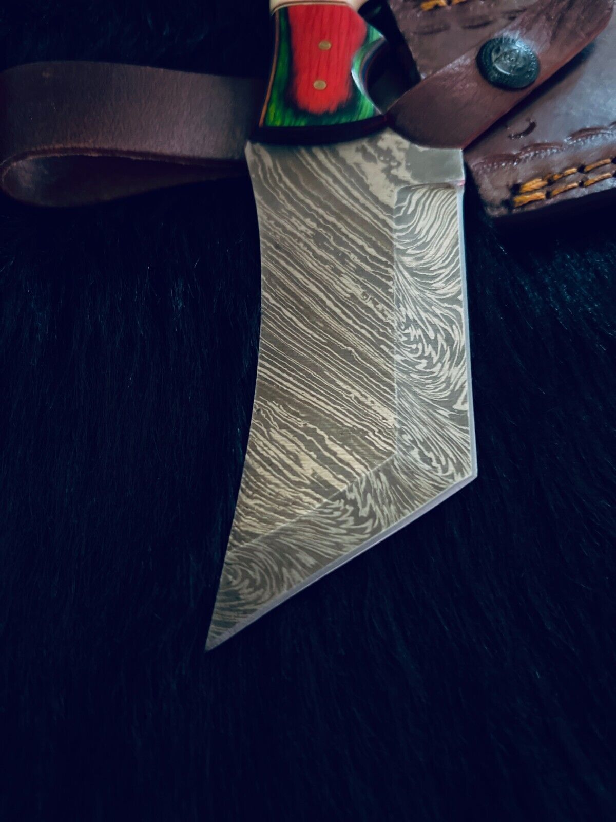 8.5" Twist Damascus Bowie Knife – Camel Bone & Wood Handle