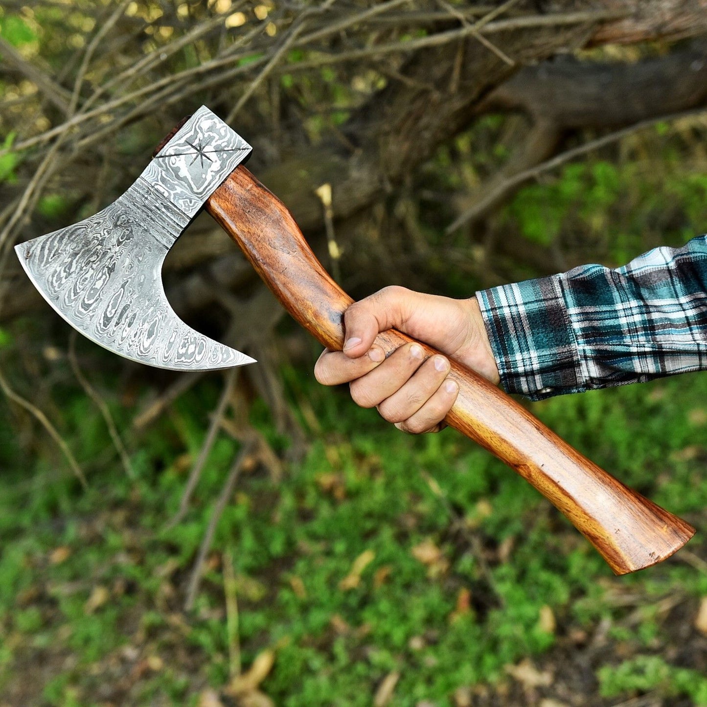 Custom Hand Forged Damascus Steel Viking Outdoor Camping Hatchet Tomahawk Axe with Natural Wood Handle and Leather Sheath