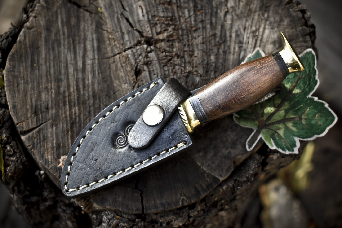 6 Inch Twist Damascus Skinner Knife Walnut Wood Brass Guard Compact EDC