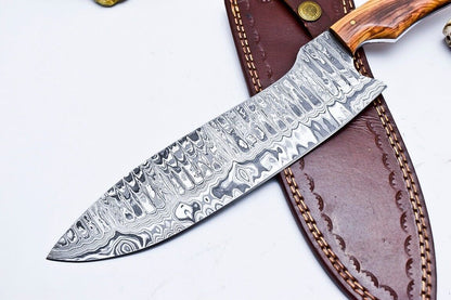 Entire World Handmade Damascus Steel Chef Knife with Olive Wood Handle & Leather Sheath