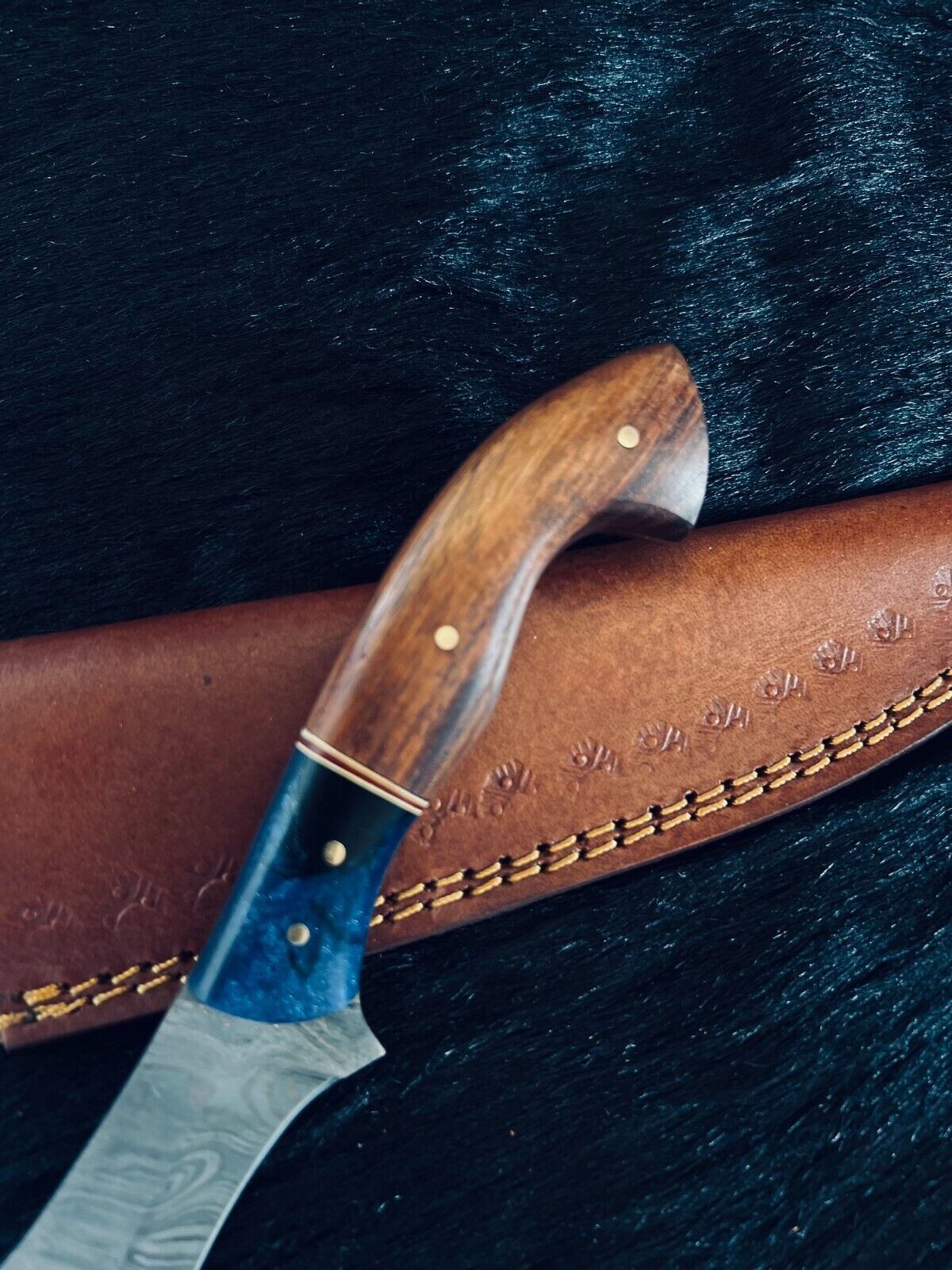 Heritage Forge 10.5 Inch Fire Damascus Steel Skinner Hunting Knife with Camel Bone and Natural Wood Handle
