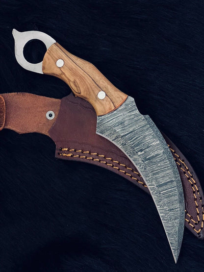 10" Custom Handmade Damascus Karambit Twist Karambit Damascus Steel  With Wood Handle