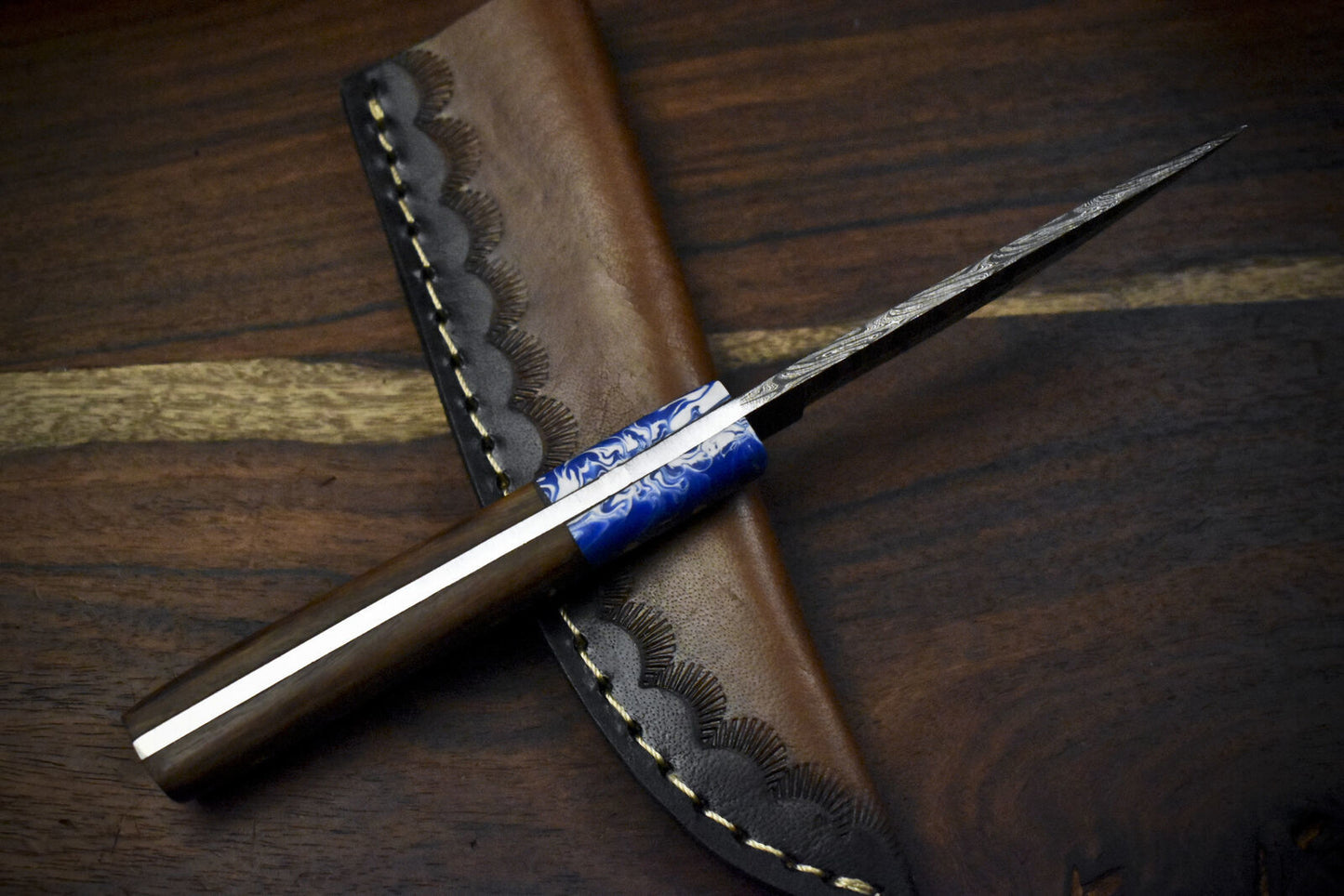 7.5" Twist Damascus Skinner Knife with Walnut Wood Handle – Custom Forged Outdoor Survival Blade