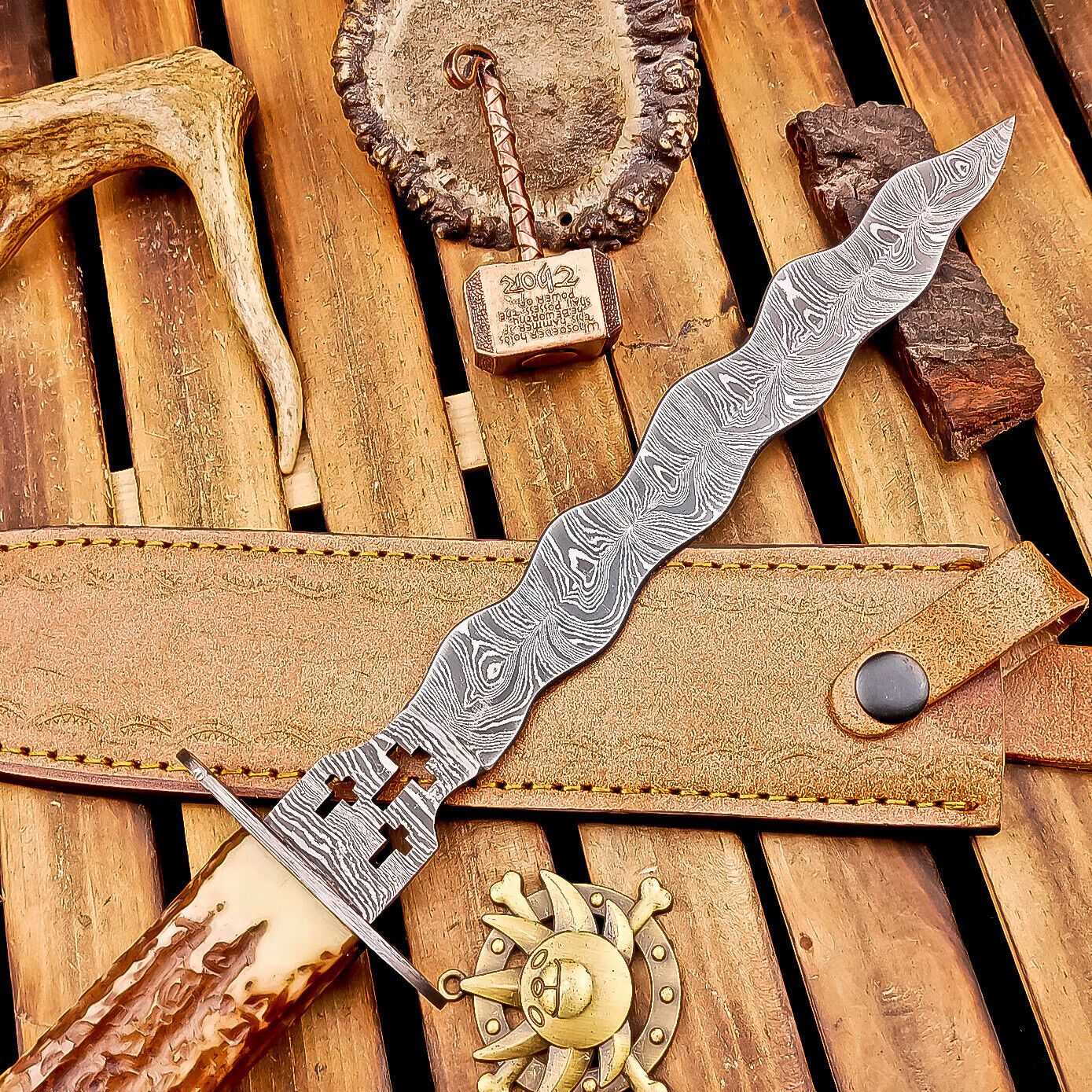 Hand-Forged Damascus Steel Kris Bowie Knife with Stag Horn Handle – 15"