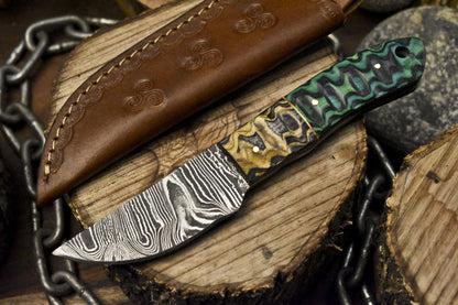 Forged Skinner Knife Twist Damascus Steel Hardwood Handle Wooden Bolster with Sheath