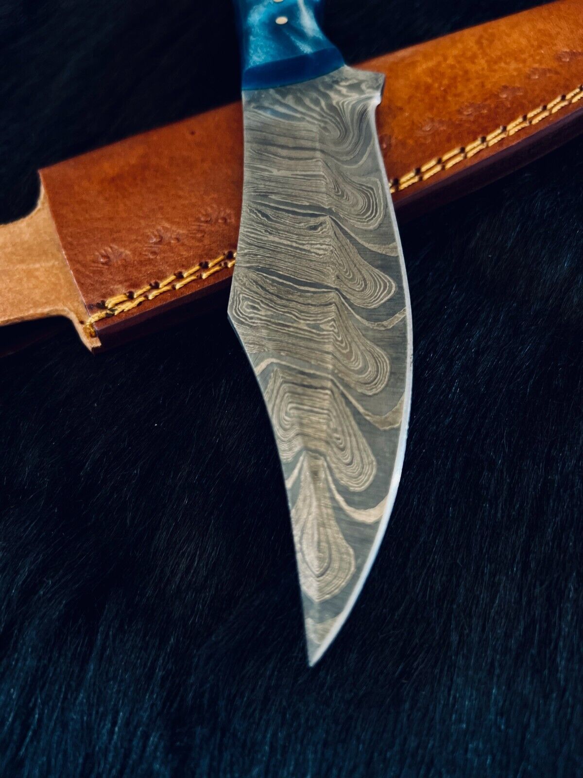 Heritage Forge 9.75 Inch Damascus Steel Bowie Knife Camel Bone and Wood Handle