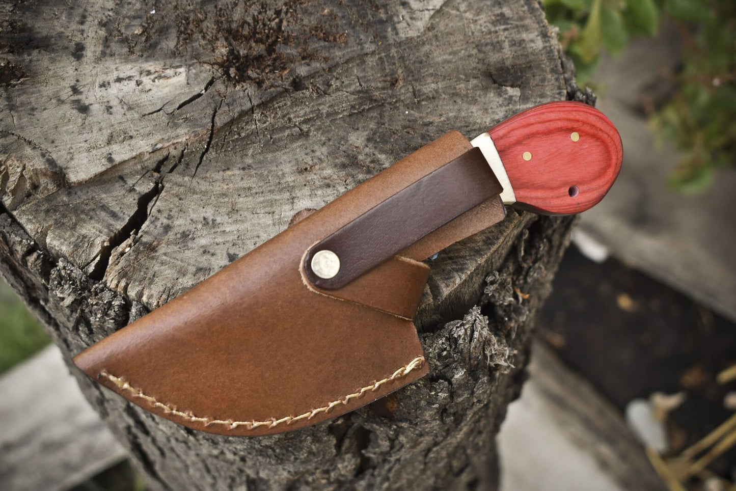 Hot Item Skinner Knife w Gut Hook Twist Damascus Bone and Wood Hunting