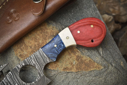 Hot Item Skinner Knife w Gut Hook Twist Damascus Bone and Wood Hunting