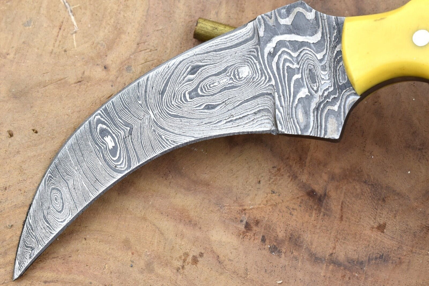 Handmade Damascus Karambit Knife Forged Karambit Damascus Steel Knife with Resin Handle