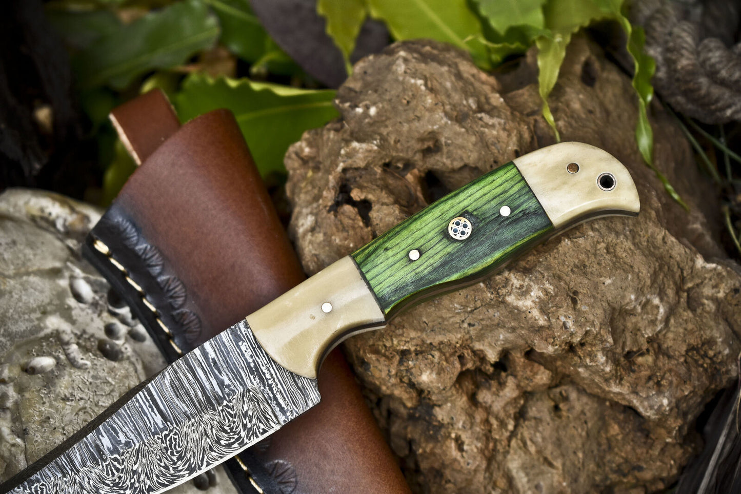 8" Hand Forged Skinner Knife Twist Damascus Hardwood Handle with Sheath