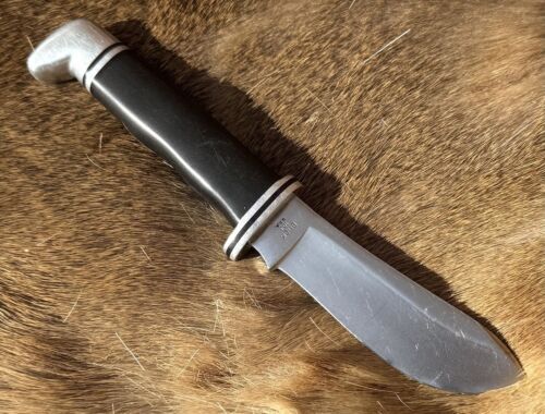 8″ Stainless Steel Skinner Knife – Fixed Blade with Leather Sheath & Ergonomic Handle