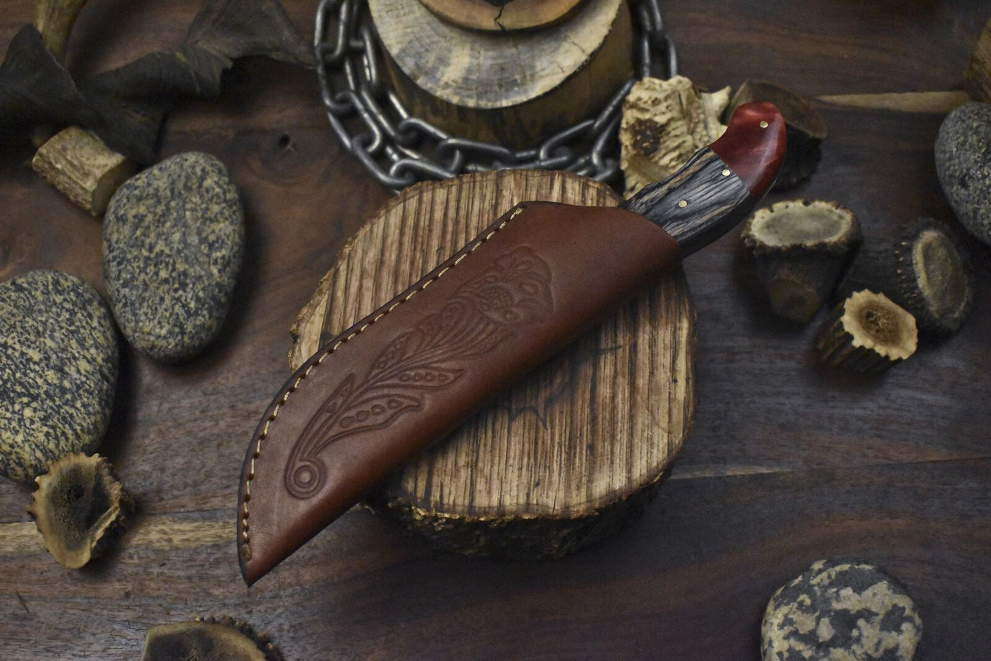 Handmade Twist Damascus Skinner Knife Hardwood Handle for Hunting