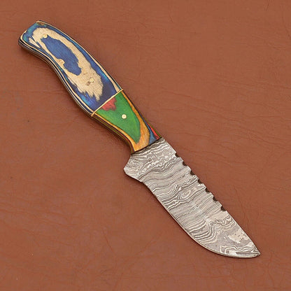 Forged Damascus Steel Camping Skinner Knife with Wood Handle for Hunting and Survival