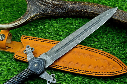 12.5 Inch Handmade Damascus Steel Hunting Bowie Dagger Knife with Hardwood Handle