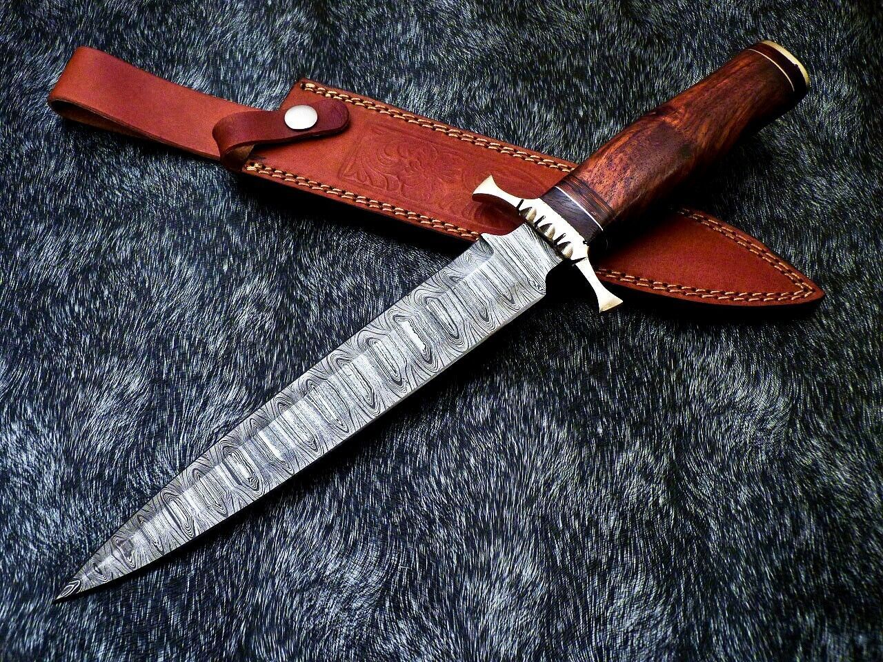 14" Hand-Forged Damascus Dagger Bowie Hunting Knife – Natural Wood Handle & Leather Sheath