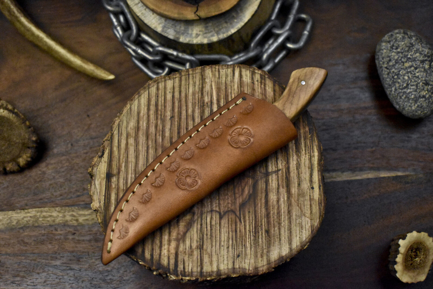7" Twist Damascus Skinner Knife with Hard Wood Handle – Best Selling EDC Handmade Blade