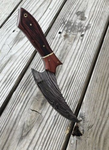 Fire Pattern Damascus Hunting Skinner Knife – Wood Handle with Leather Sheath for EDC & Outdoors
