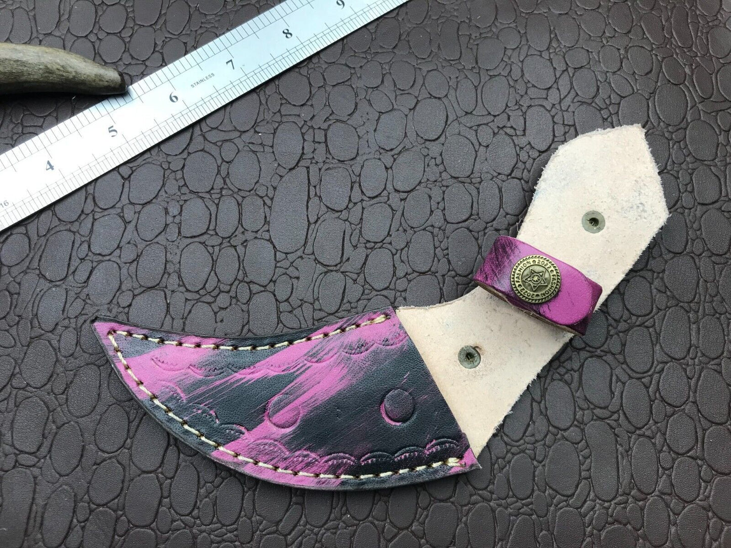 Hand Forged Damascus Karambit Knife Best Karambit Damascus Steel With Resin Handle
