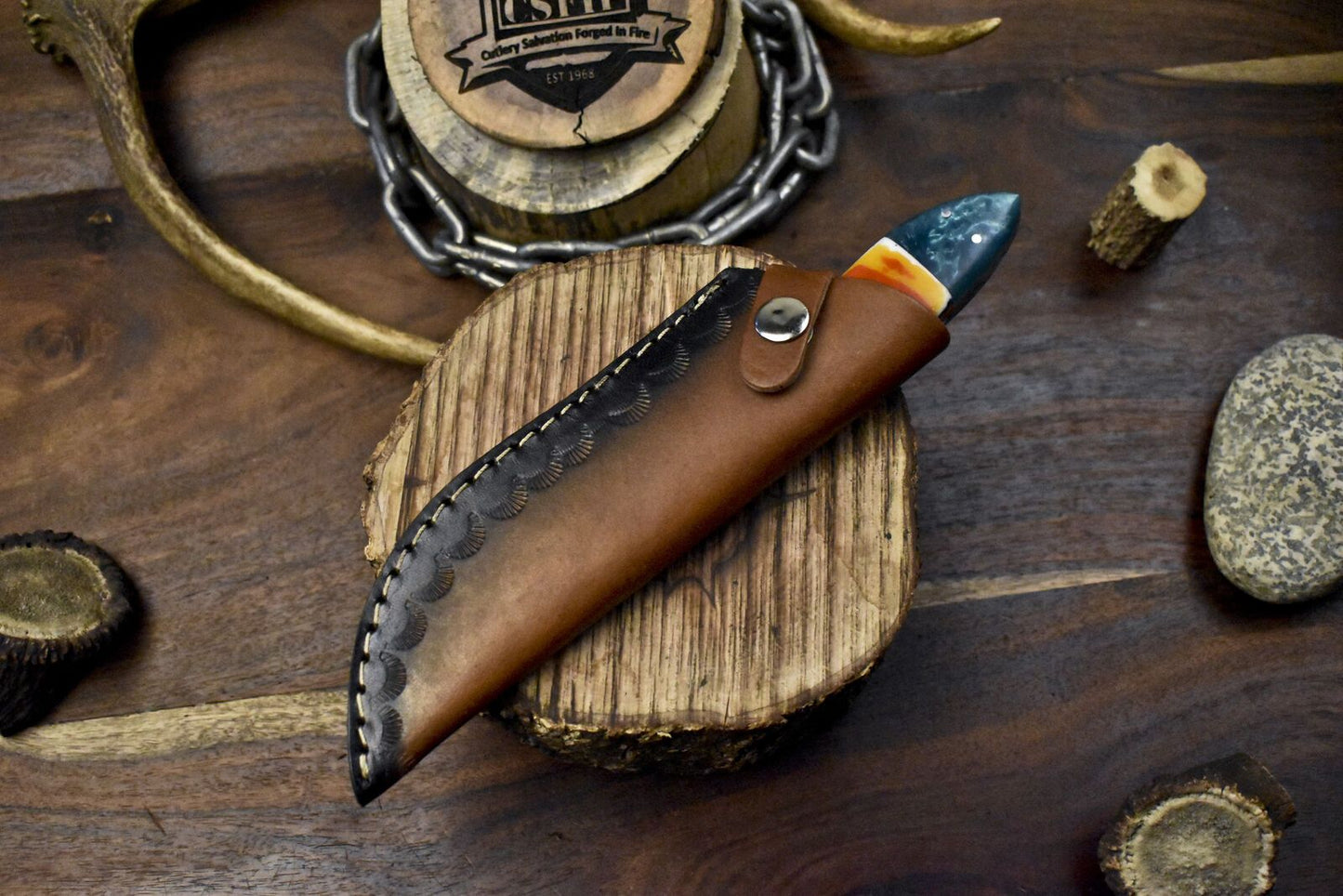 Twist Pattern Damascus Skinner Knife with Corian Handle – Hand Forged Custom Fixed Blade Hunting Knife