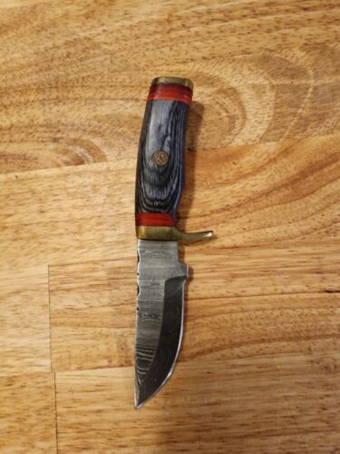 Heritage Forge Custom Twist Damascus Skinner Knife with Hardwood Handle – Handmade Hunting Knife