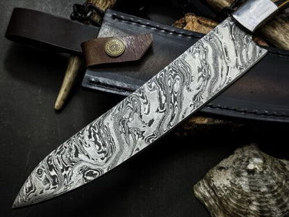 Unique Handmade Damascus Chef Knife | Wood Handle, Cow Leather Sheath, Full Tang