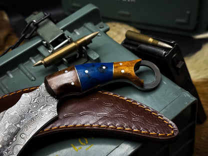 8" Handmade Damascus Karambit Knife Hunting knife Karambit With Sheath and Wood Handle